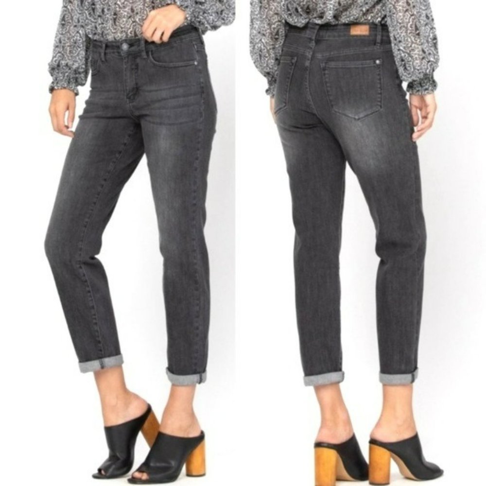 NEW Judy Blue Mid-Rise Cuffed Boyfriend - Black